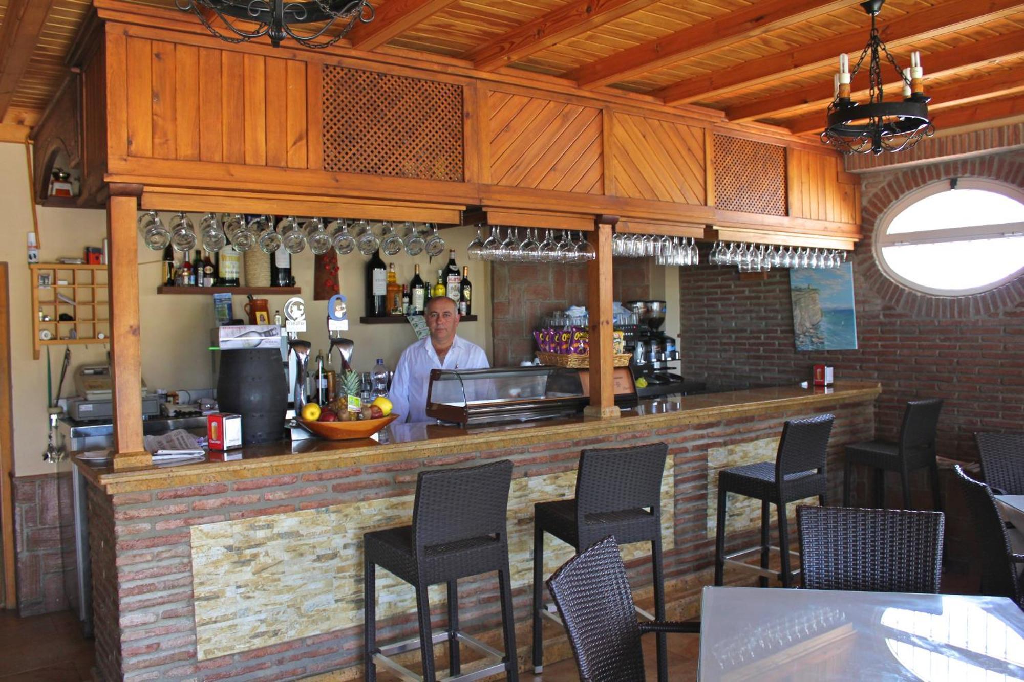 Hostal Cafeteria El Mero Zahora Buitenkant foto