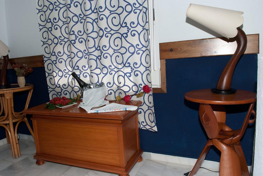 Hostal Cafeteria El Mero Zahora Buitenkant foto